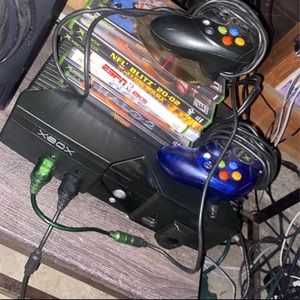 OG xbox (refurbished) works great & comes with everything